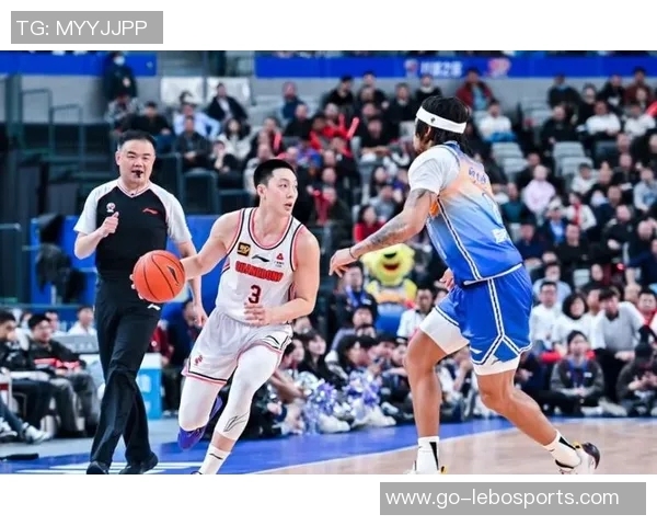 广东男篮生死战来袭CCTV5全程直播杜锋战术调整胡明轩全力防守哈维